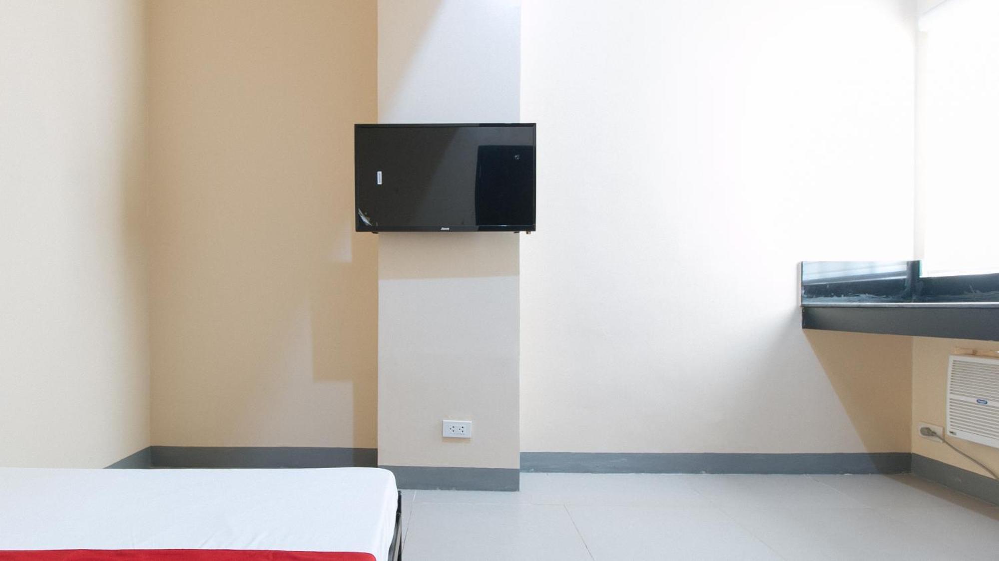 Reddoorz Plus @ Torre De Manuel Residences 1 Quezón by Eksteriør bilde
