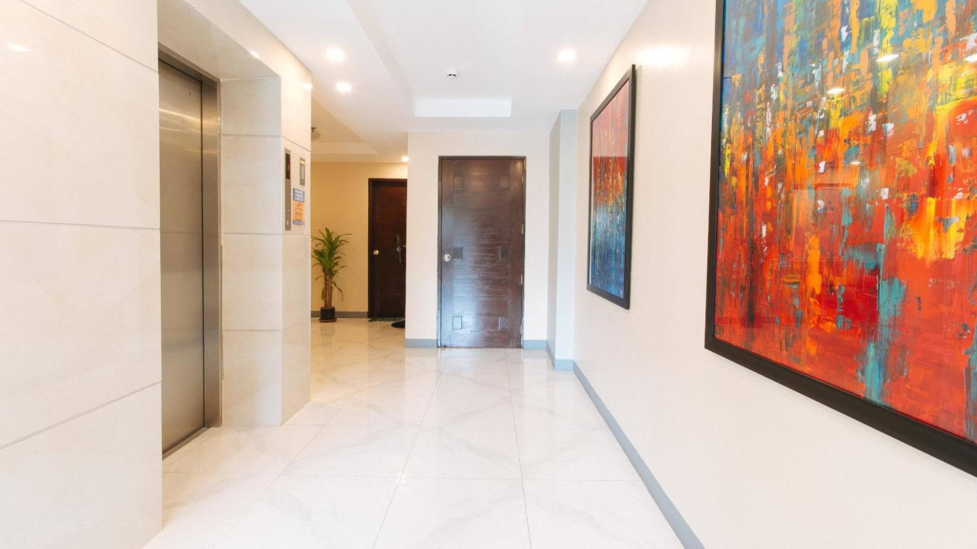 Reddoorz Plus @ Torre De Manuel Residences 1 Quezón by Eksteriør bilde